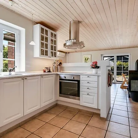 Дом отдыха C11351-tarm-tyttebaervej-24 *