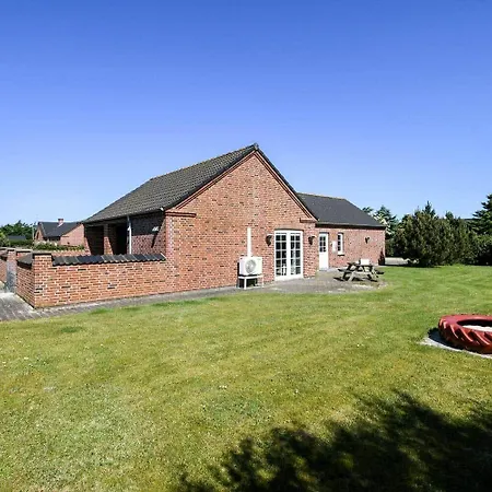 C11351-tarm-tyttebaervej-24 *